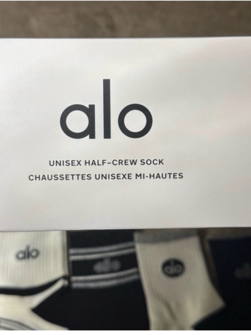 New Alo socks
New in box and with tags 
5 pairs size Medium
Unisex - Picture 6 of 8